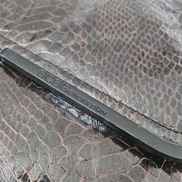BCBGeneration Faux snakeskin Envelope Clutch - Picture 4 of 10